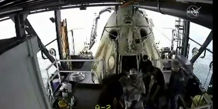 the 2 DADs (Bob and Doug) are back home after 62 days in space, Doug Hurley, Bob Behnken, Nasa astronauts